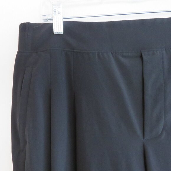 ATHLETA Brooklyn Heights High Rise Pleated Wide Leg Pant in Black - Size 2 P - Picture 4 of 13